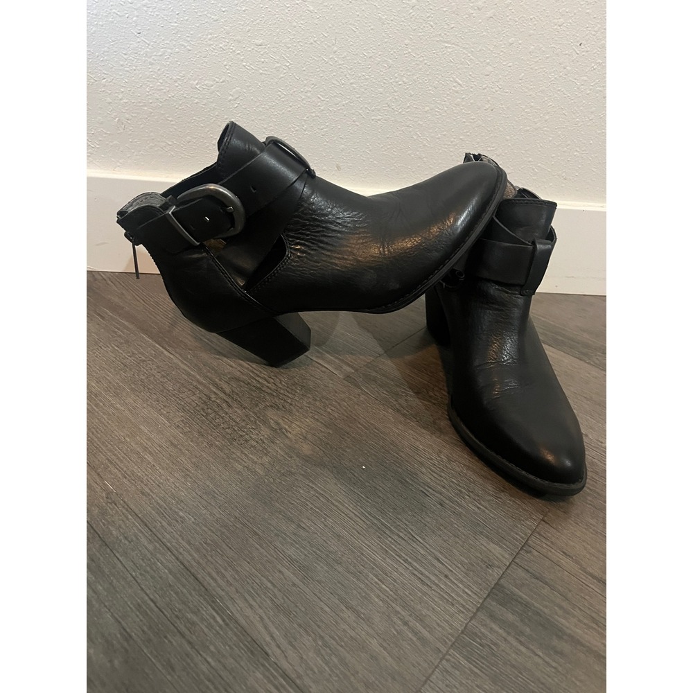 Vionic Rory Black Leather Cutout Buckle Ankle Boots Sz 8 Heeled Botie